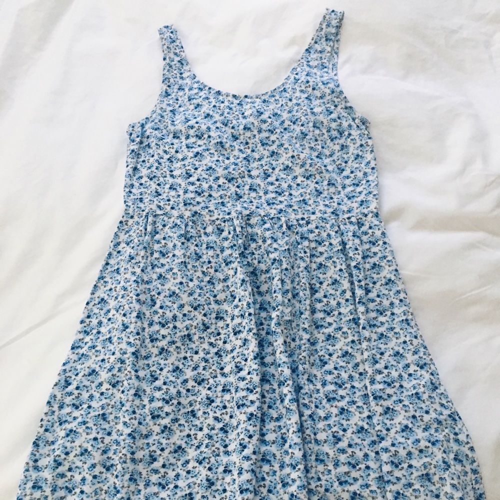 blue floral shift dress